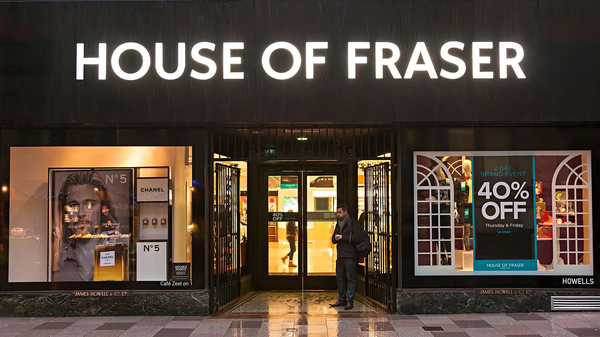 House of Fraser : Elevating Retail Excellence Through Tradition and Innovation